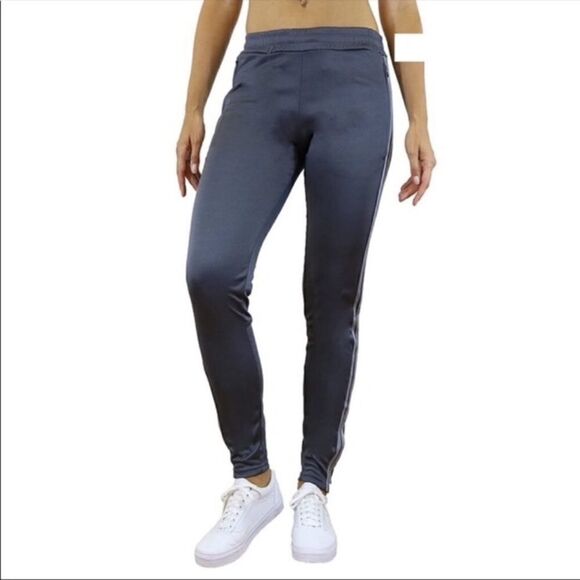 Boutique Branding Striped set of 2 joggers - Picture 3 of 8